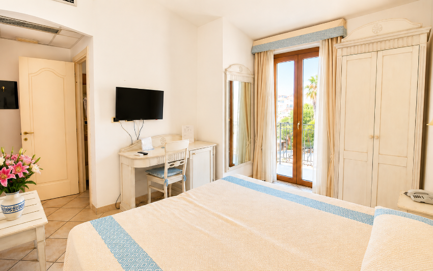 Room in the Dépendance Hotel Faro di Molara