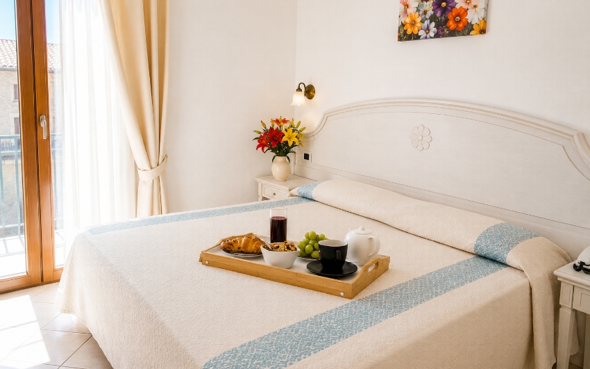 Room in the Dépendance Hotel Faro di Molara