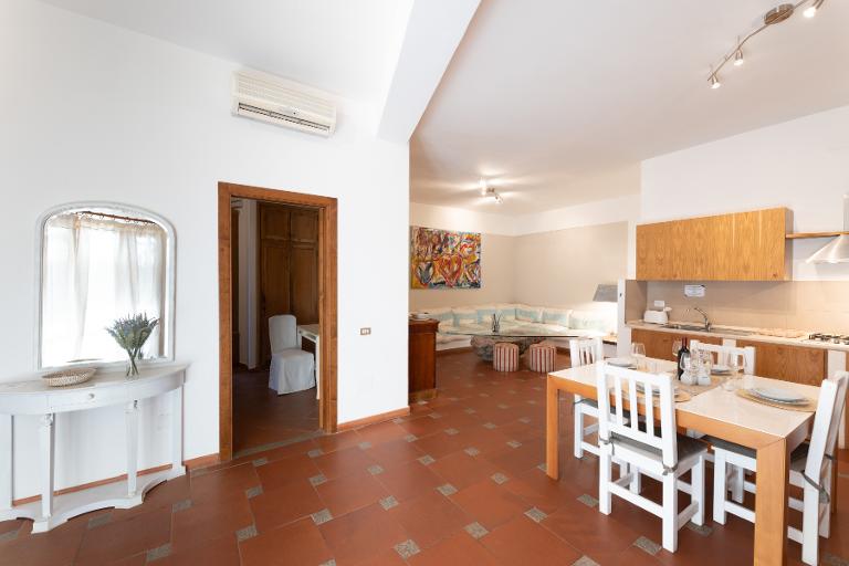 Villa Antonina****s - Appartement Trois-pièces (6 personnes), Golfo di Marinella (Sassari)