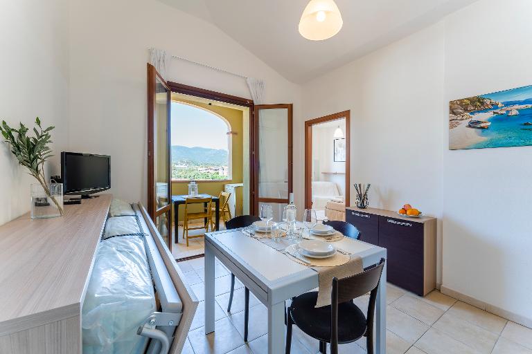 Residence Le Fontane - Appartamento una camera da letto (3 persone)*, Villasimius (Sud Sardegna)
