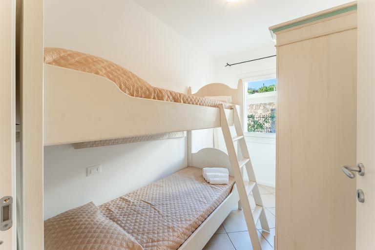 Residence Ea Bianca - Apartment mit Zwei Schlafzimmer (6 personen), Baja Sardinia (Sassari)