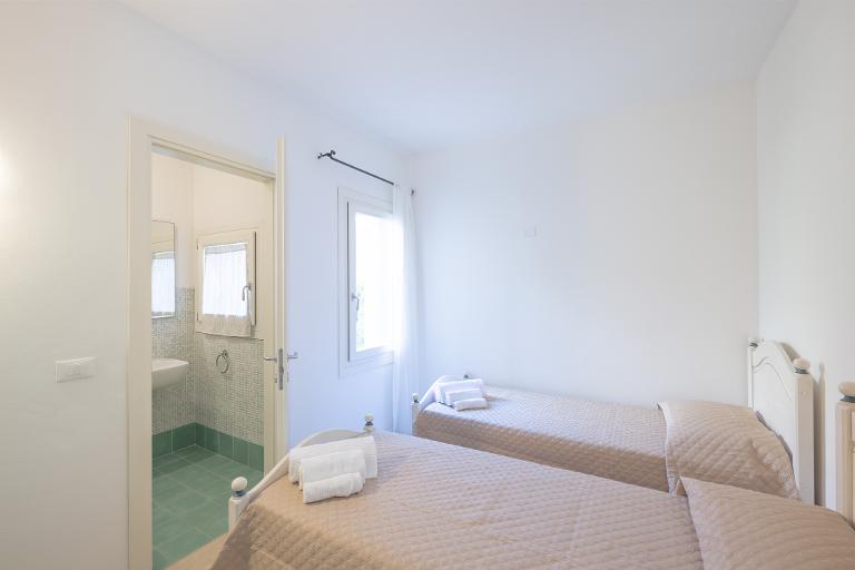 Residence Ea Bianca - Apartment mit Drei Schlafzimmer (8 personen), Baja Sardinia (Sassari)